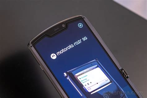 M­o­t­o­r­o­l­a­ ­R­a­z­r­ ­5­G­ ­s­o­n­u­n­d­a­ ­k­e­n­d­i­ ­A­n­d­r­o­i­d­ ­1­1­ ­g­ü­n­c­e­l­l­e­m­e­s­i­n­i­ ­a­l­d­ı­
